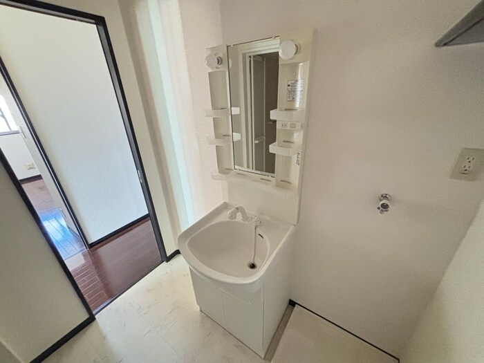 物件内観写真11　(洗面)