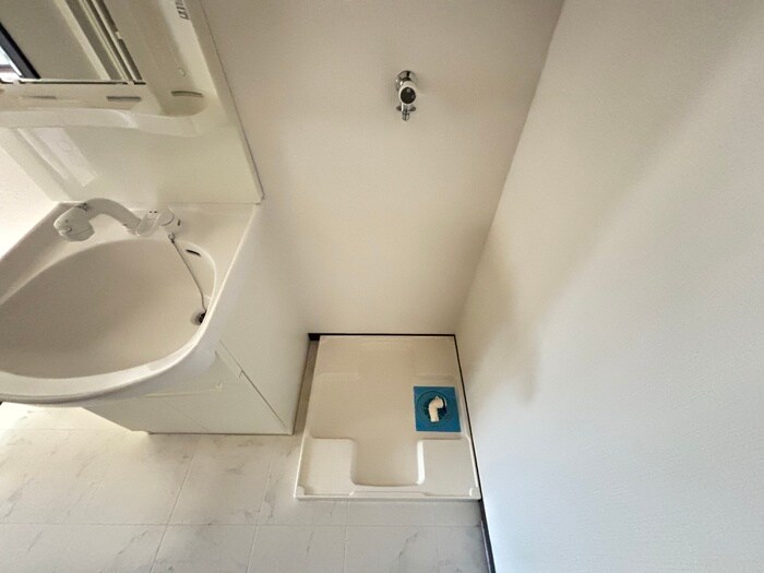 物件内観写真12　(洗濯機置場)