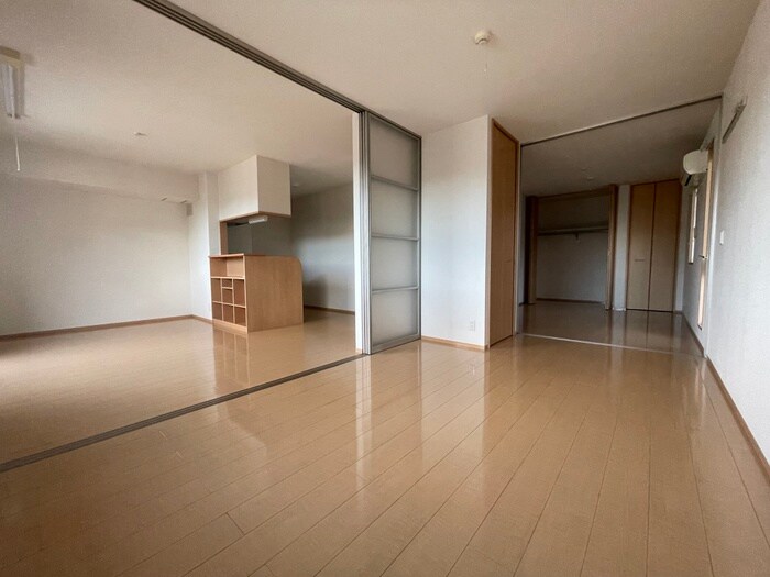 物件内観写真7　(居室)