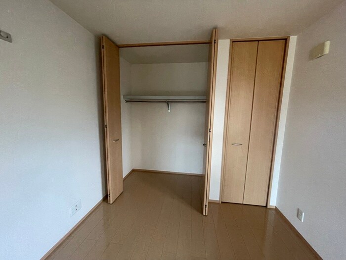 物件内観写真12　(収納)