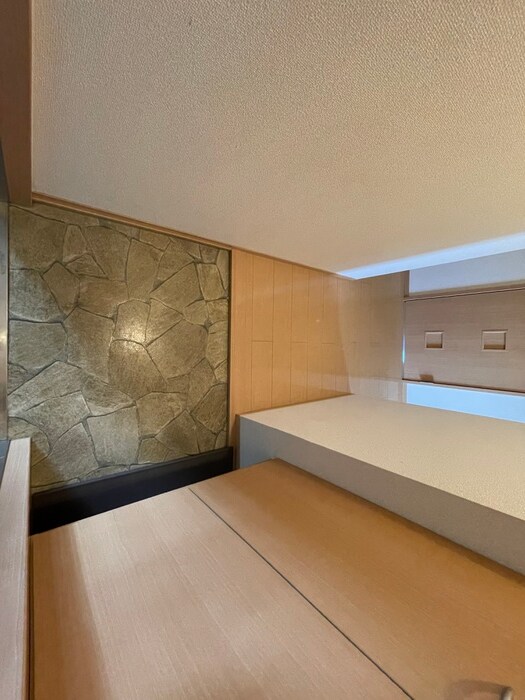 物件内観写真13　(玄関)