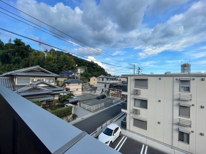 物件内観写真14　(室内からの展望)