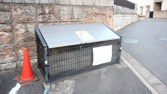 物件外観写真4　(建物設備)