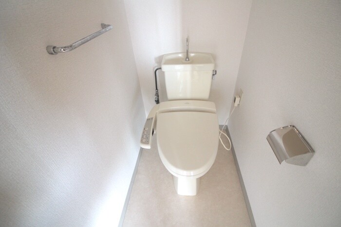 物件内観写真9　(トイレ)