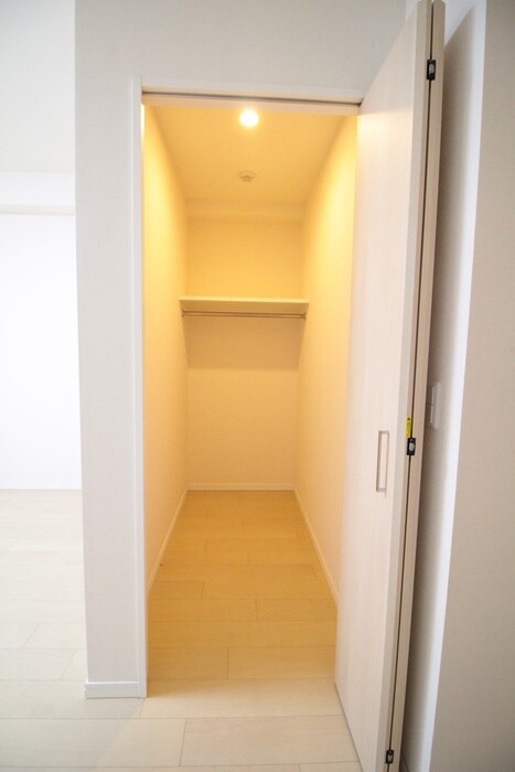 物件内観写真12　(収納)