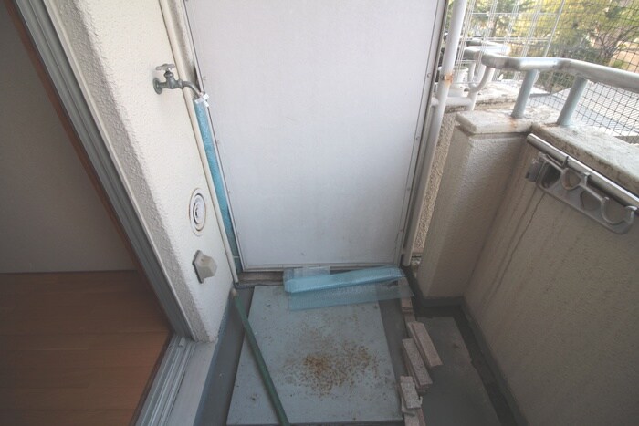 物件内観写真11　(洗濯機置場)