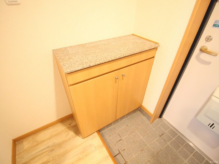 物件内観写真12　(靴箱)