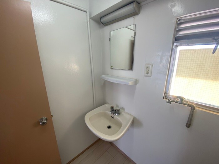 物件内観写真10　(洗面)
