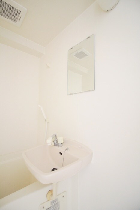 物件内観写真11　(洗面)