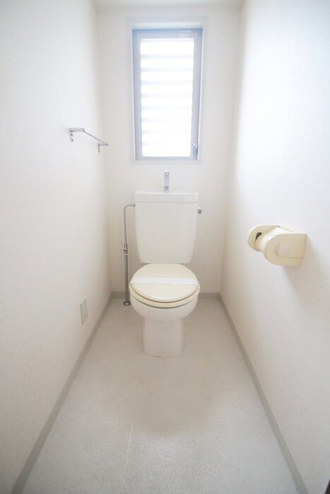 物件内観写真12　(トイレ)