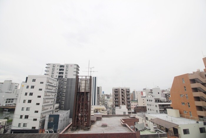 物件内観写真16　(室内からの展望)