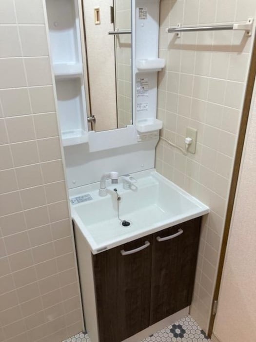 物件内観写真8　(洗面)