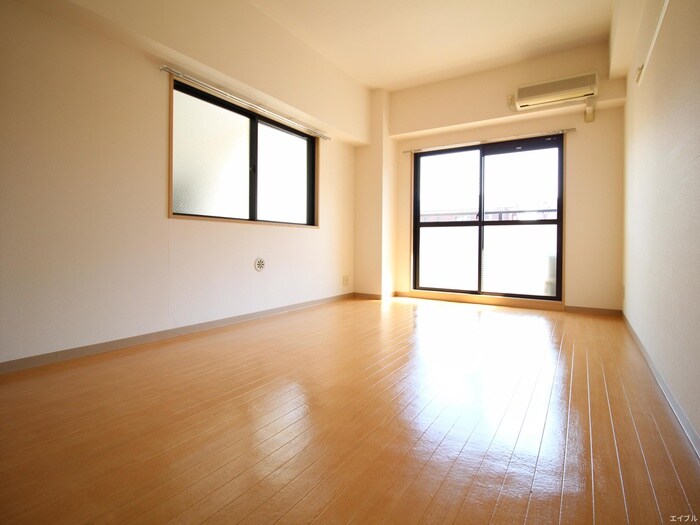 物件内観写真9　(居室)