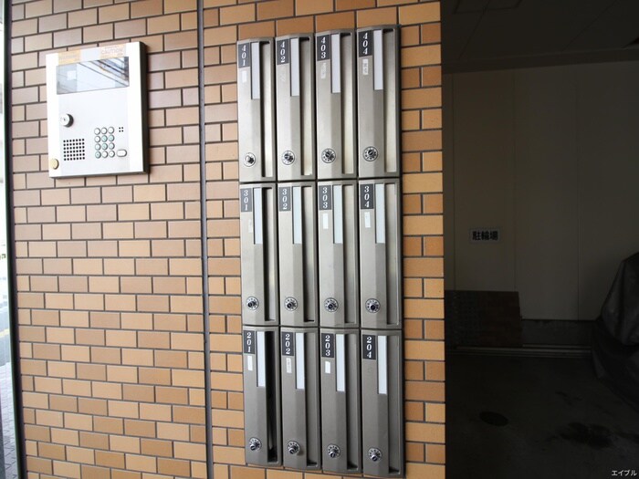 物件外観写真4　(建物設備)