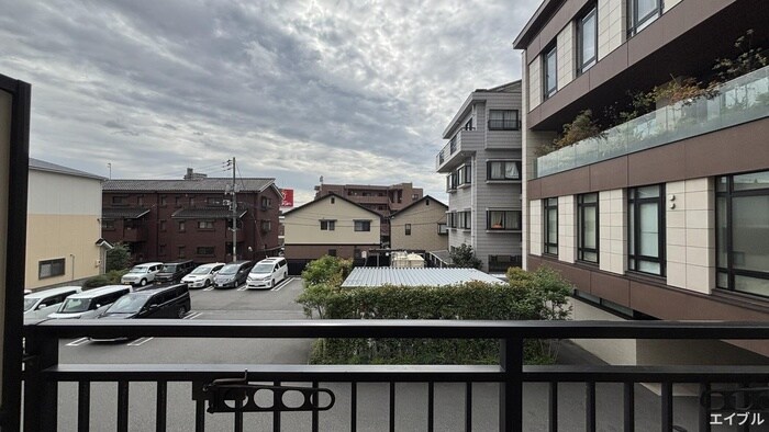 物件内観写真16　(室内からの展望)