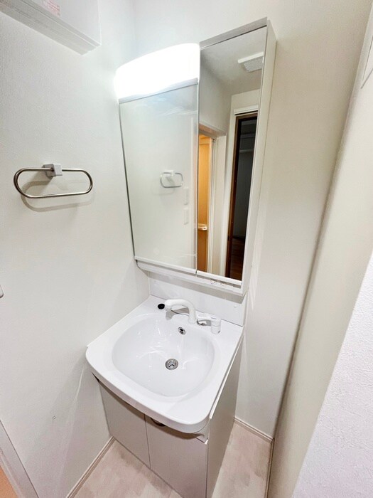 物件内観写真11　(洗面)