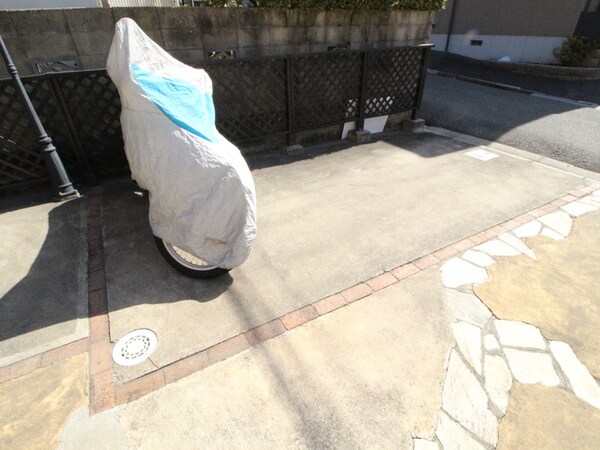 バイク置き場