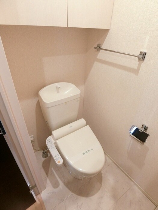 物件内観写真4　(トイレ)