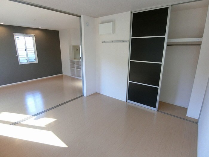 物件内観写真13　(居室)
