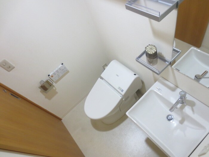 物件内観写真10　(トイレ)