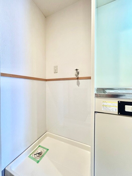 物件内観写真14　(洗濯機置場)