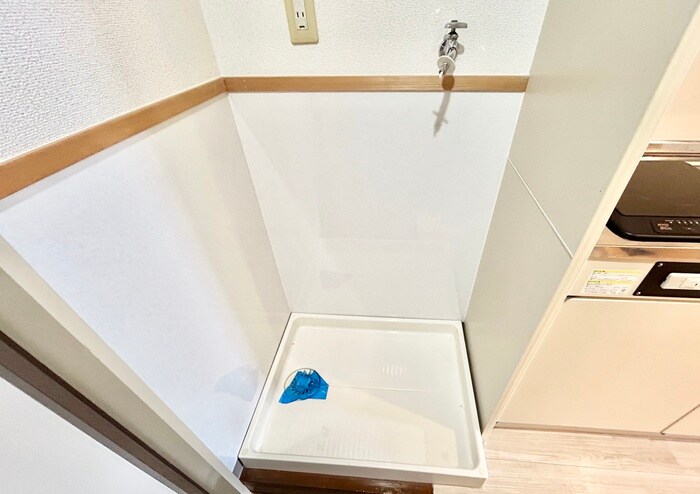 物件内観写真15　(洗濯機置場)