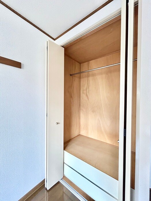 物件内観写真16　(収納)