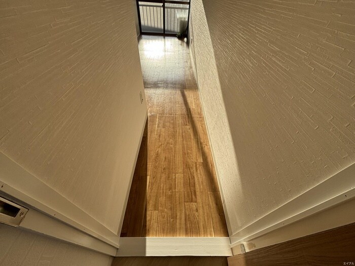 物件内観写真15　(玄関)