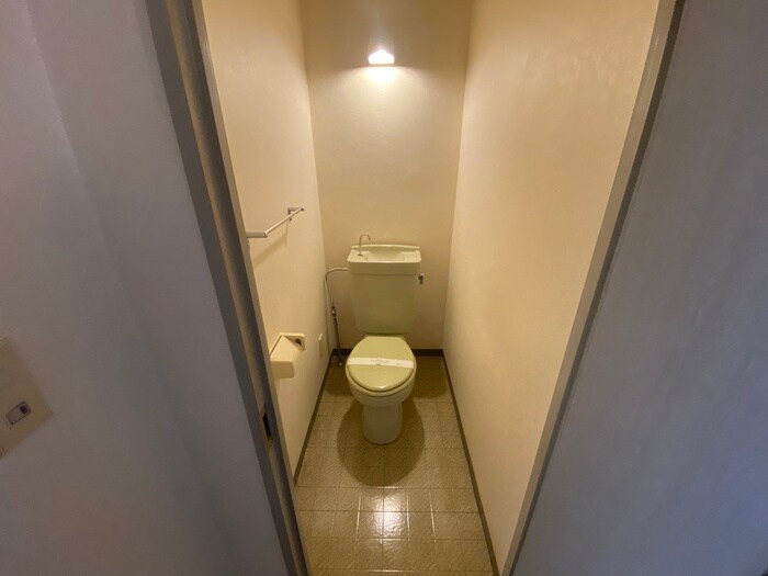 物件内観写真11　(トイレ)