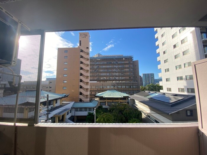 物件内観写真13　(室内からの展望)