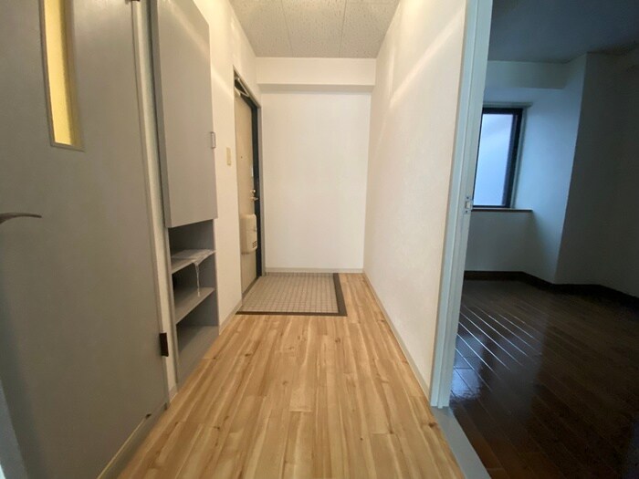 物件内観写真15　(玄関)