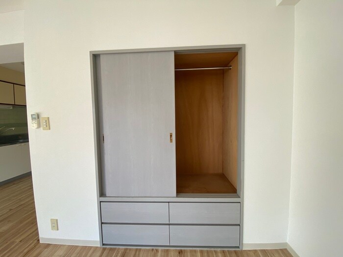 物件内観写真18　(収納)