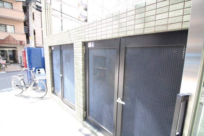 物件外観写真6　(建物設備)