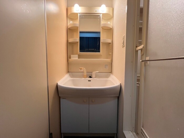 物件内観写真11　(洗面)