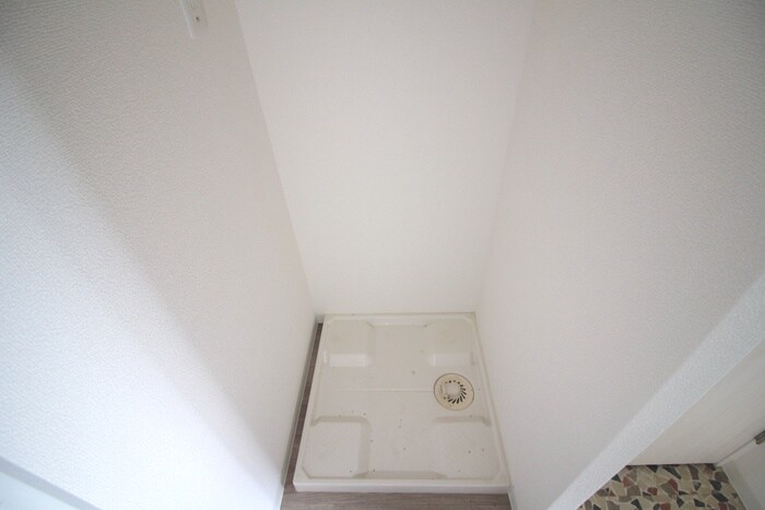 物件内観写真13　(洗濯機置場)