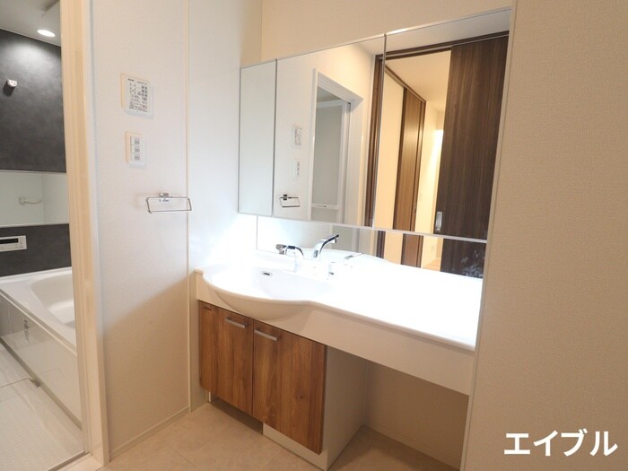 物件内観写真10　(洗面)