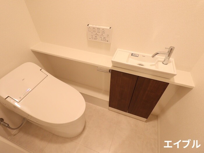 物件内観写真10　(トイレ)