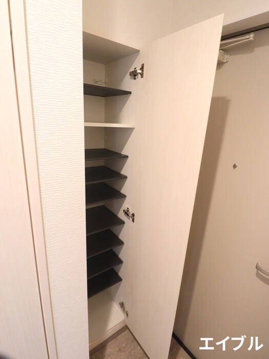 物件内観写真16　(靴箱)