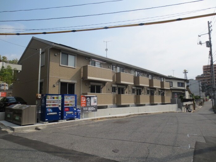 物件外観写真1　(外観写真)