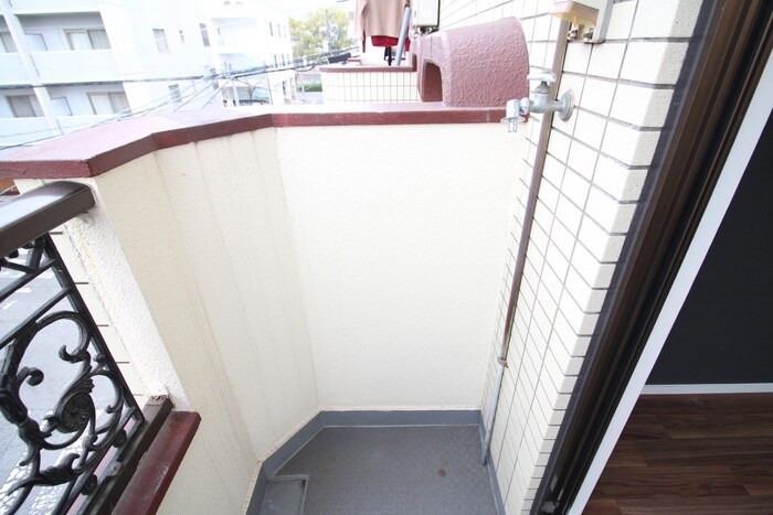 物件内観写真15　(洗濯機置場)