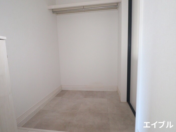 物件内観写真15　(玄関)