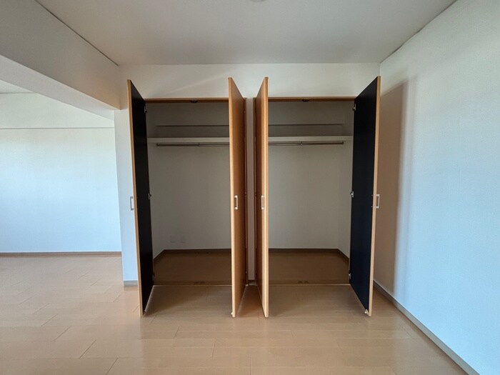 物件内観写真12　(収納)