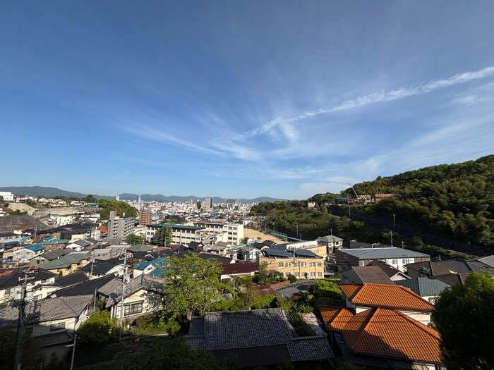 物件内観写真16　(室内からの展望)