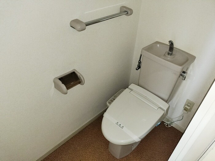 物件内観写真7　(トイレ)