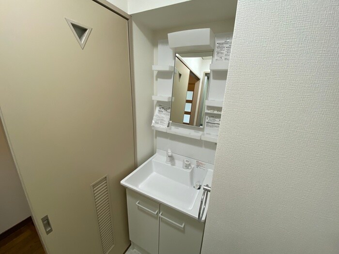 物件内観写真10　(洗面)