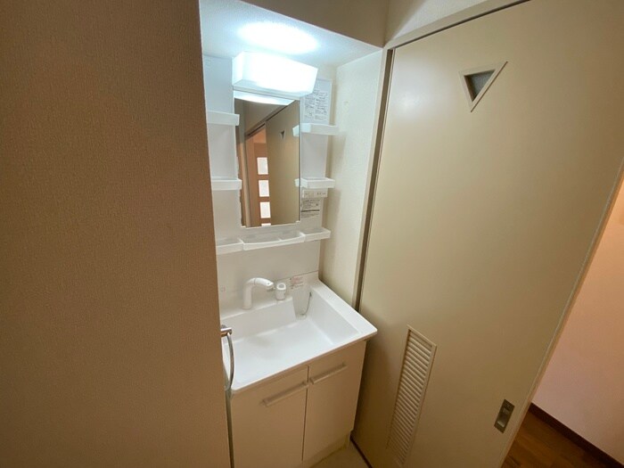 物件内観写真10　(洗面)