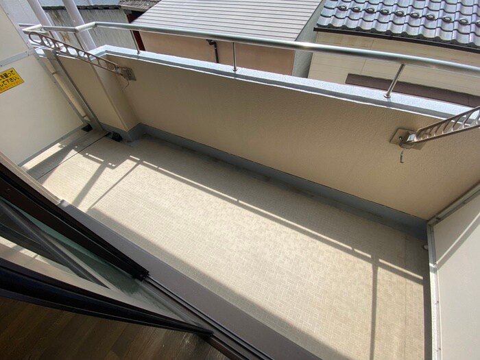 物件内観写真12　(室内からの展望)