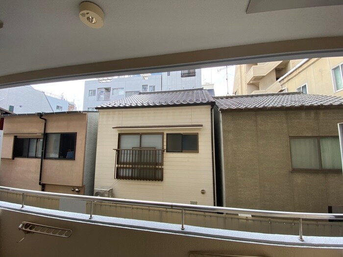 物件内観写真13　(室内からの展望)