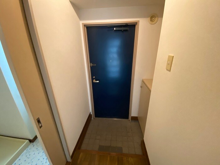 物件内観写真15　(玄関)