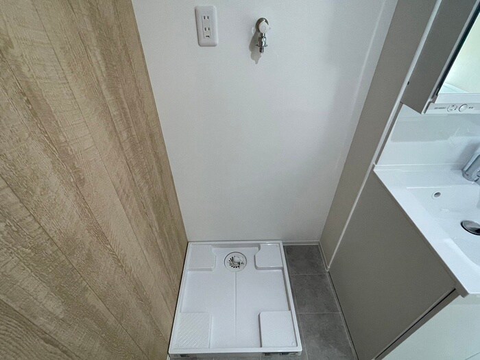 物件内観写真14　(洗濯機置場)